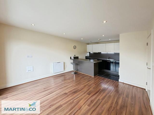Apartment for rent in Kennet Island, Reading