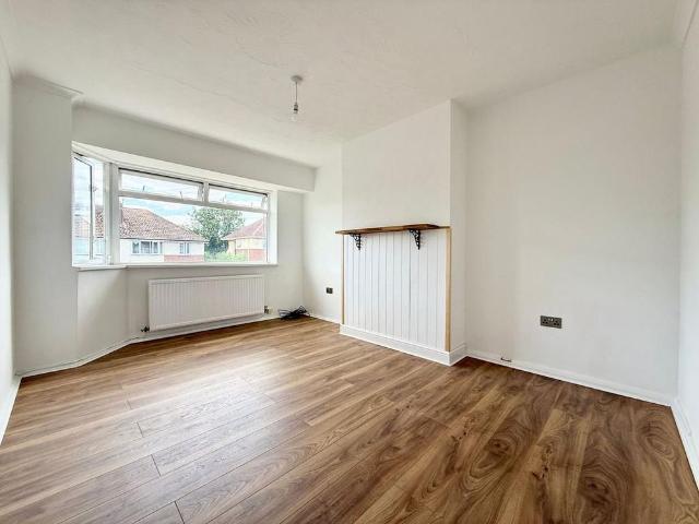 Apartment for rent in Hesters Way, Golden Valley