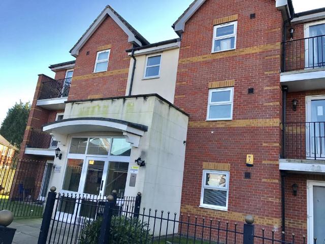 Flat for rent in Wythenshawe, Manchester