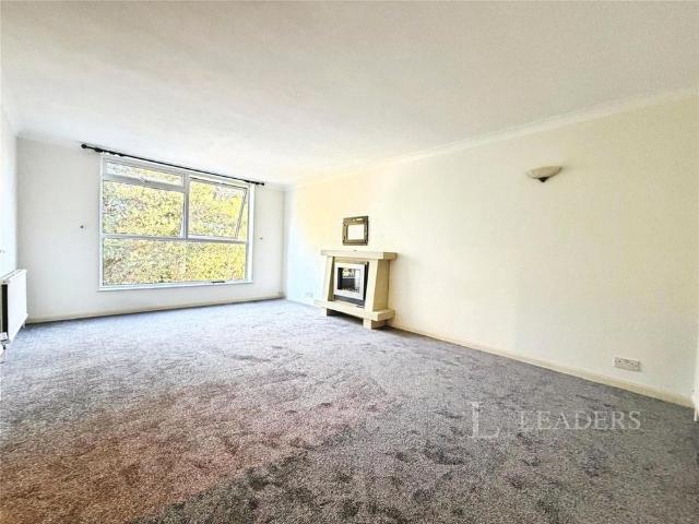 Apartment for rent in Weybridge, Elmbridge
