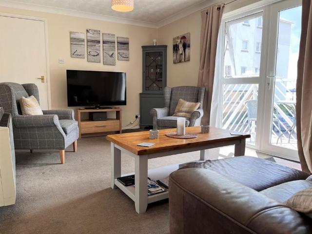 Apartment for rent in Mount Pleasant, Swansea