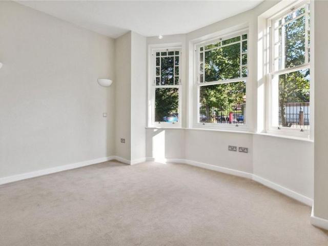 Apartment for rent in London Borough of Hounslow, Greater London