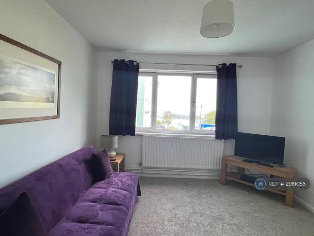 Apartment for rent in Nangreaves, Wales