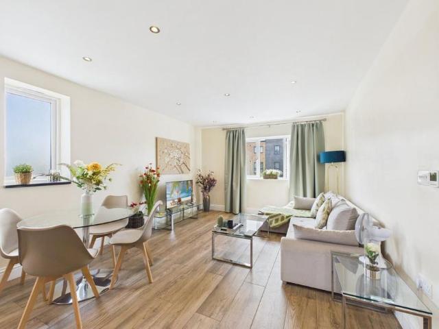 Apartment for rent in Furze Platt, Maidenhead