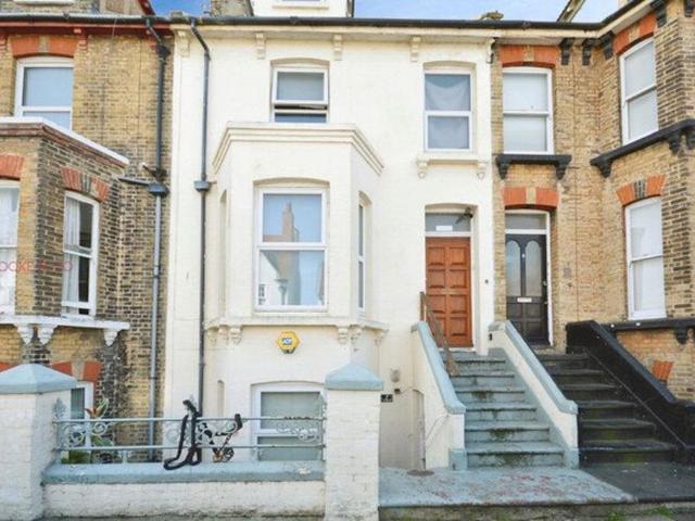 Flat for rent in Cliftonville West, Thanet