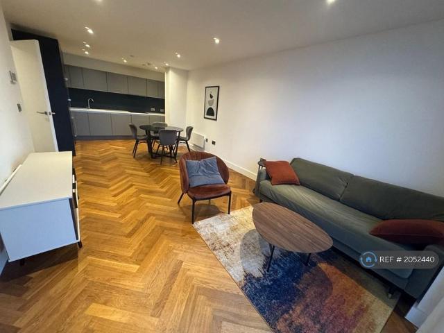 Flat for rent in City Centre, Georgia