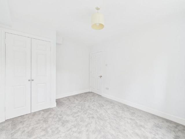 Apartment for rent in Emmbrook, Wokingham
