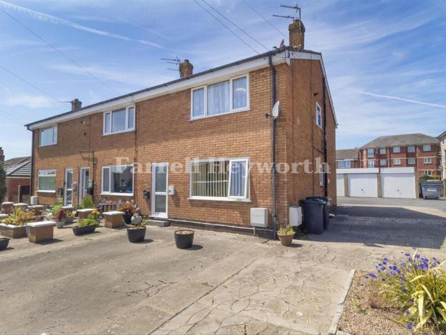 Flat for rent in Cabus, Lancashire