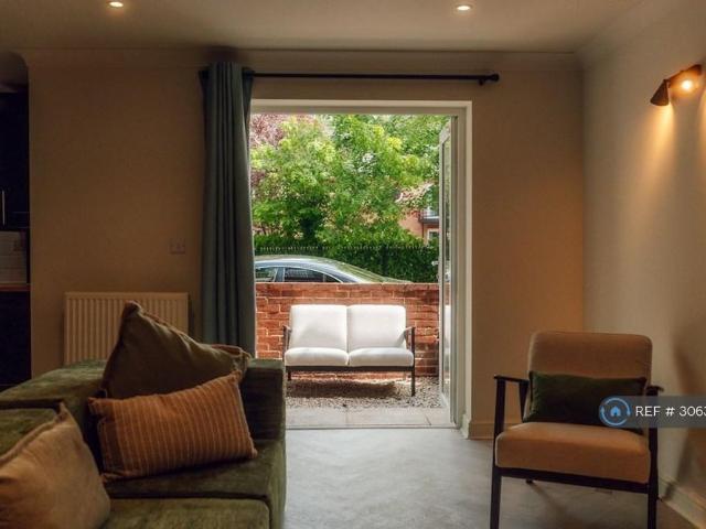 Apartment for rent in Sunnymead, Oxford