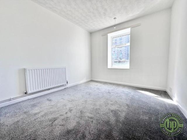 Apartment for rent in Morice Town, Mount Wise