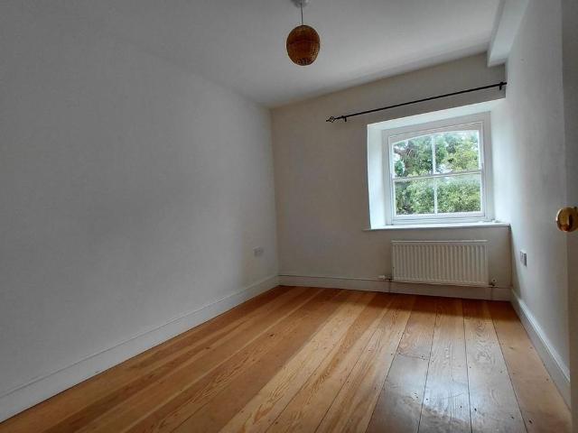 Apartment for rent in Llangadog