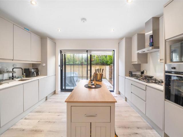 Flat for rent in Beckenham, Greater London