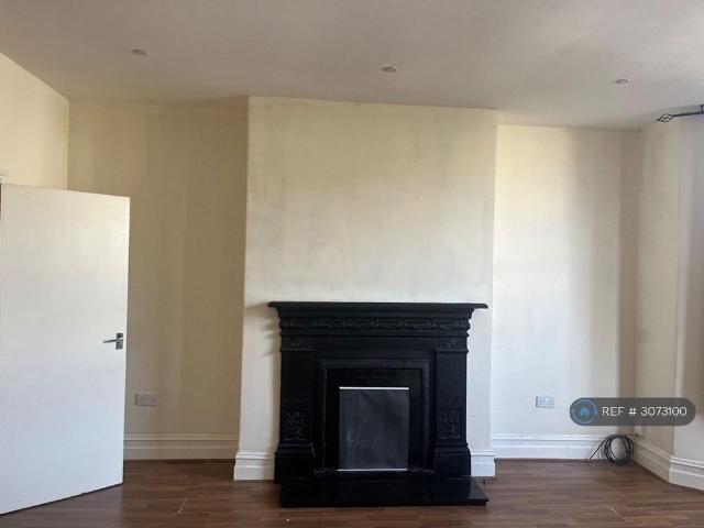 Apartment for rent in Bootle, Sefton