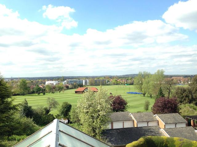 Flat for rent in Harrow On The Hill, Greater London
