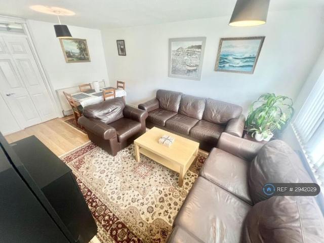 Apartment for rent in Long Calderwood, Barassie