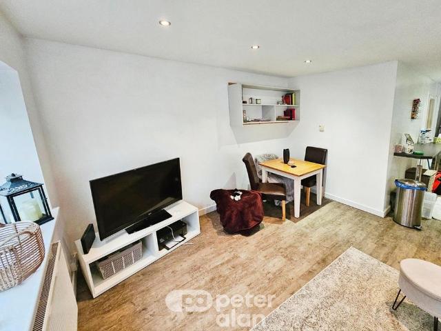 Apartment for rent in Porthcawl, Nottage