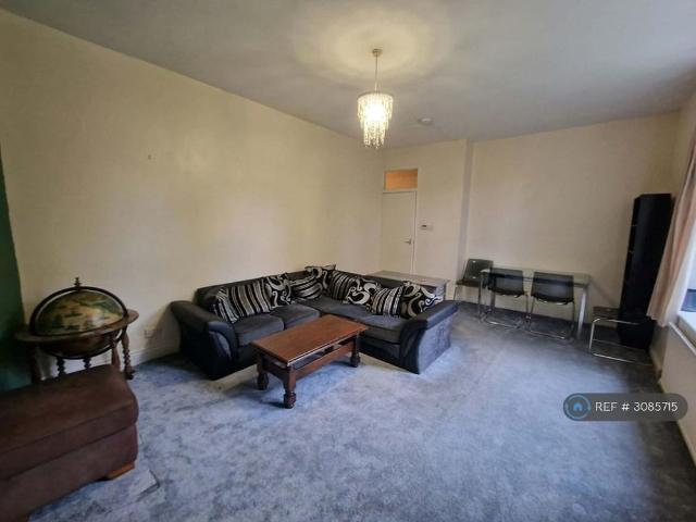 Apartment for rent in Gledhow Park, Leeds
