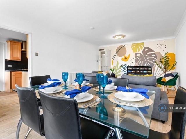 Flat for rent in Bushey Heath, Hertsmere
