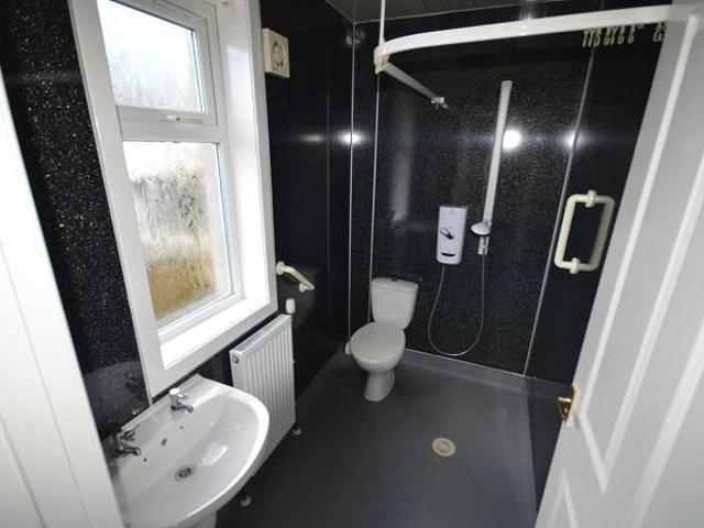 Apartment for rent in Steelend, Scotland