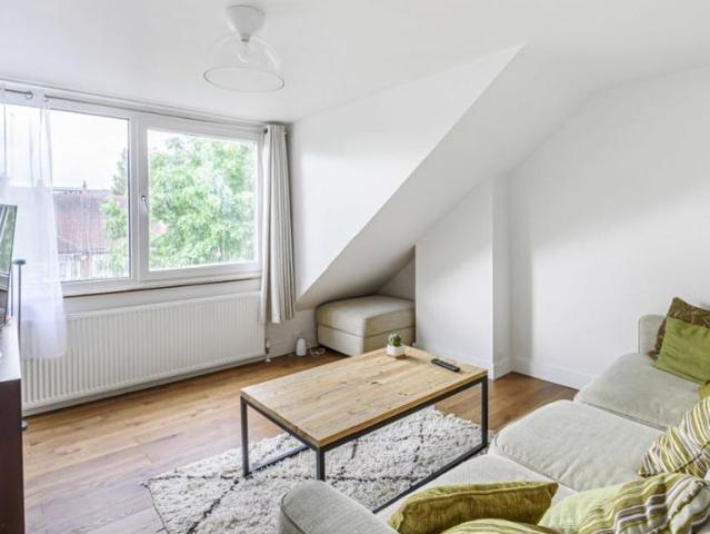 Apartment for rent in Friern Barnet, Greater London
