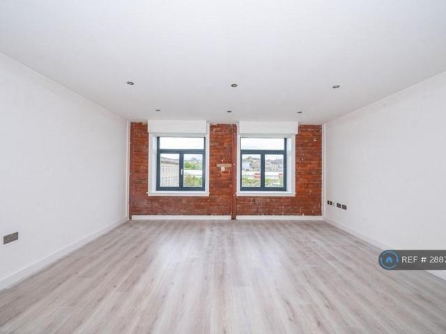Apartment for rent in Cockersdale, Leeds