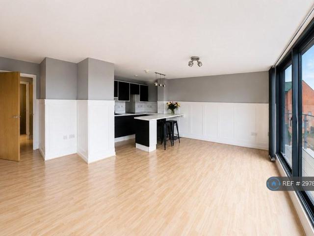 Apartment for rent in Lakenham, East Bank