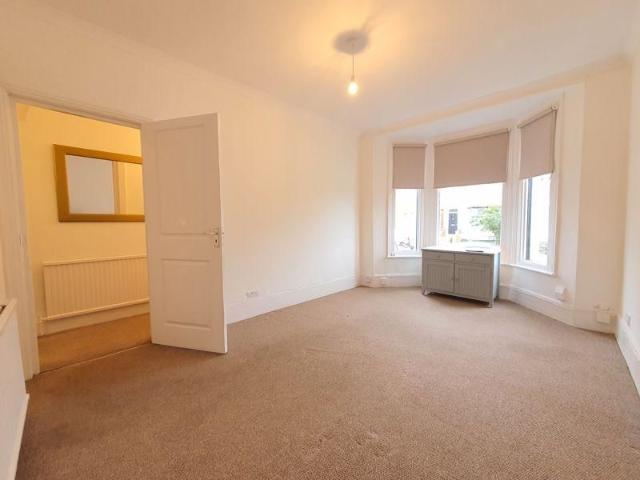 Apartment for rent in London Borough of Croydon, Selhurst