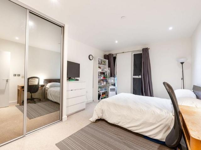 Apartment for rent in Alperton, Greater London