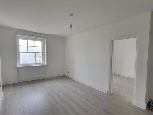 Apartment for rent in Brunswick, Brighton