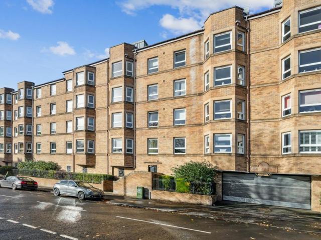 Flat for rent in Crossmyloof, Scotland