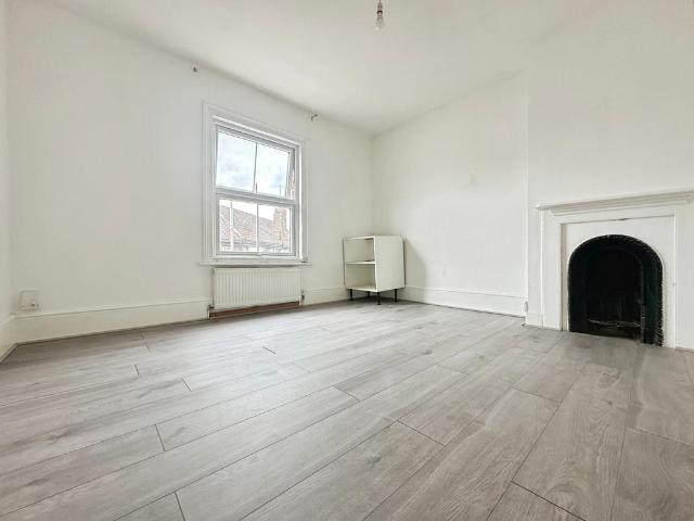 Flat for rent in North Watford