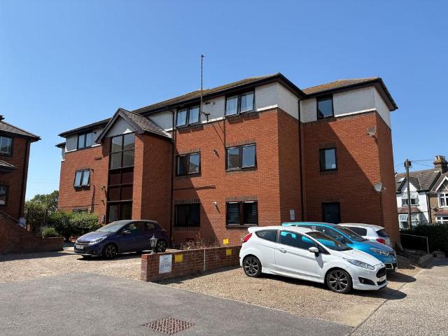 Flat for rent in Acol, Kent
