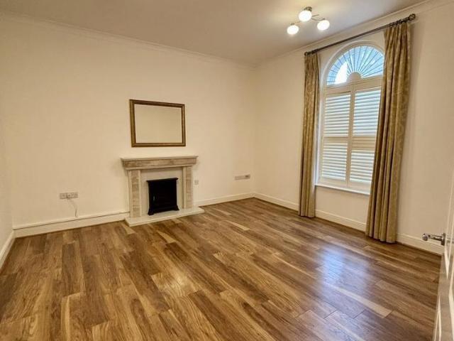 Apartment for rent in Poundbury, Fordington