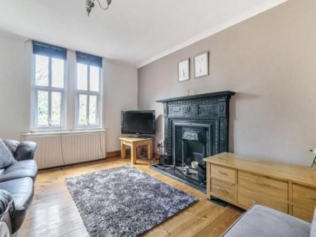 Apartment for rent in Stone, Monks Orchard