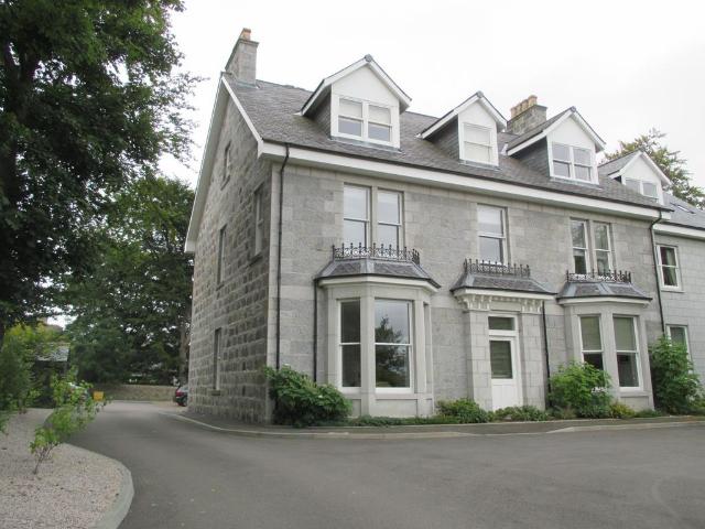 Flat for rent in Ferryhill, Ballindoch