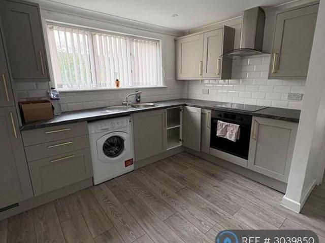 Flat for rent in Barrhead, Scotland