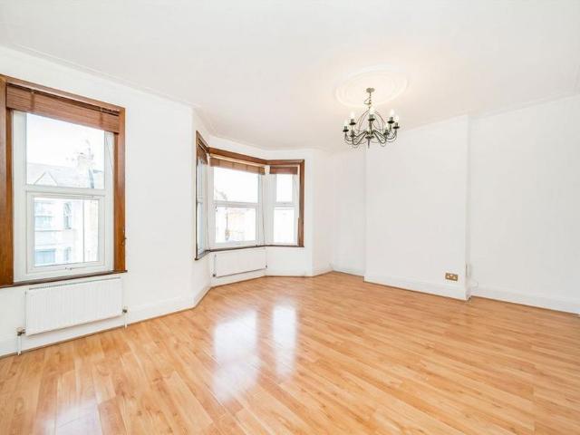 Apartment for rent in Harlesden, Greater London