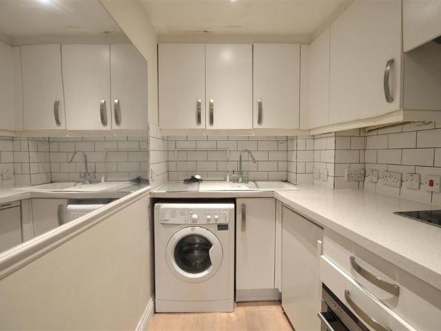 Apartment for rent in Slough