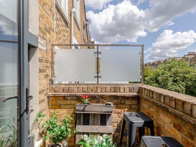 Flat for rent in Stoke Newington, Greater London
