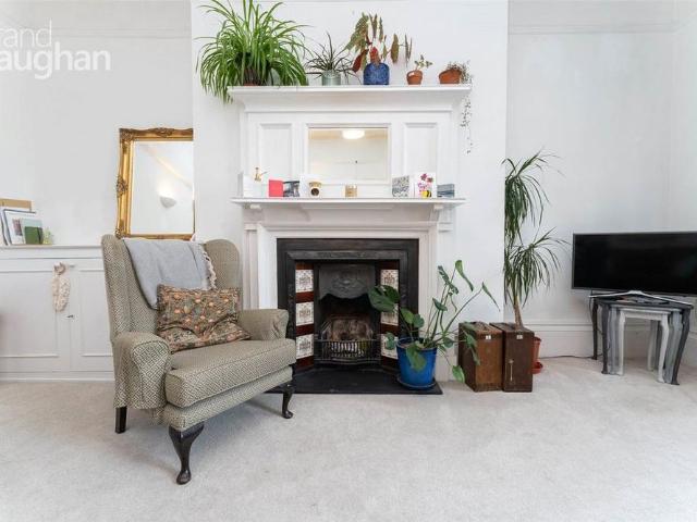 Apartment for rent in Brunswick, Brighton & Hove