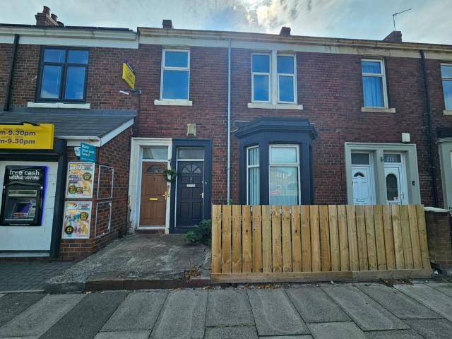 Flat for rent in Hebburn, Tyne And Wear