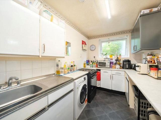 Apartment for rent in Putney, Greater London