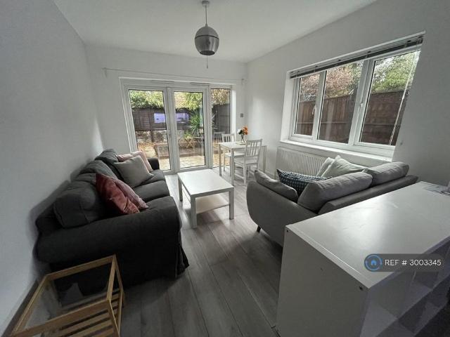 Apartment for rent in Harlesden, Greater London