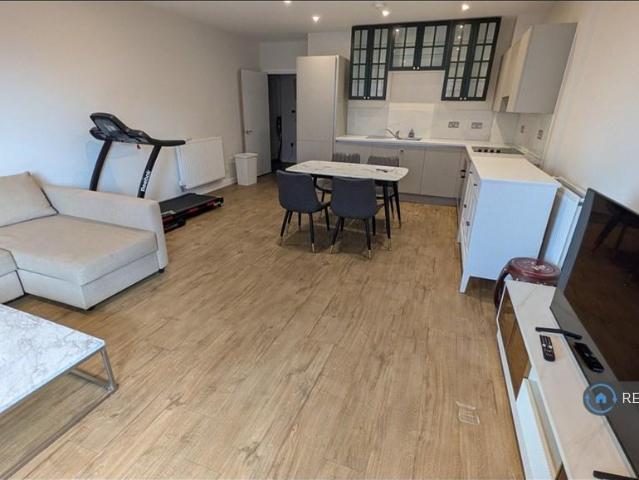 Flat for rent in Greater London
