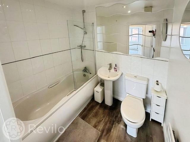 Apartment for rent in Burnedge, Greater Manchester