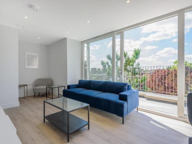 Flat for rent in East Dulwich, Isle Of Man