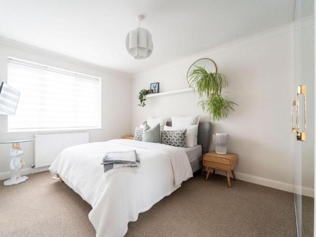 Apartment for rent in Penn Hill, Poole
