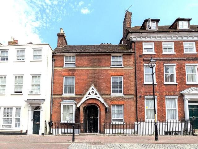 Flat for rent in Repton Manor, Bridgefield