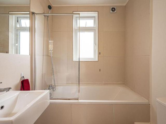 Apartment for rent in South Hampstead, Greater London