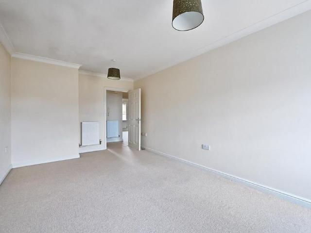 Apartment for rent in Pebsham, Heathlands